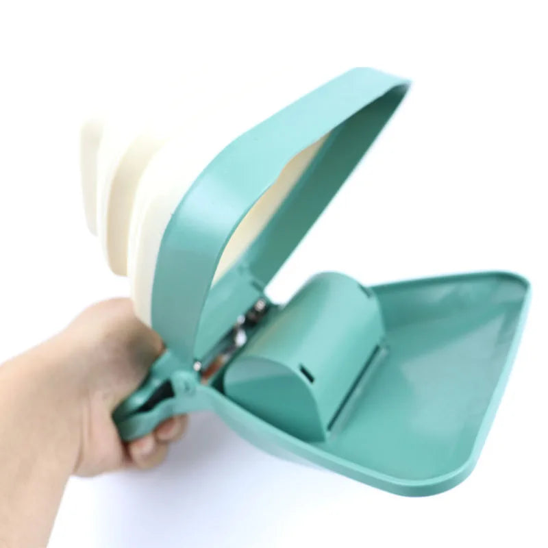 Easy One-Hand Pet Pooper Scooper 🇿🇦 | LekkerScoop™